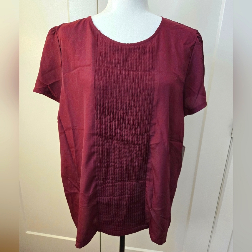 NWT Plus Size Boxy Short Sleeve Blouse